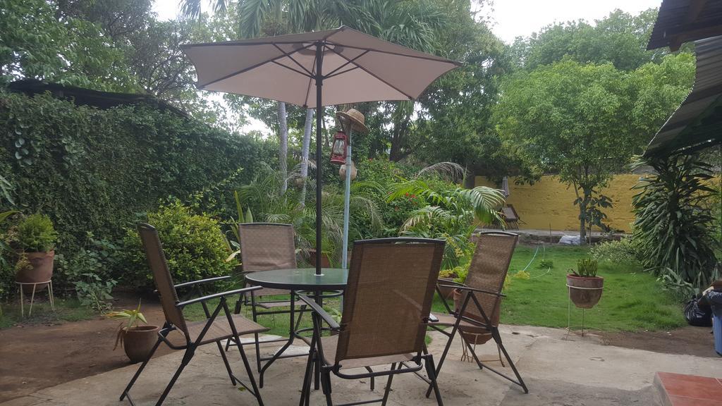 Hostal El Jardin Leon Luaran gambar