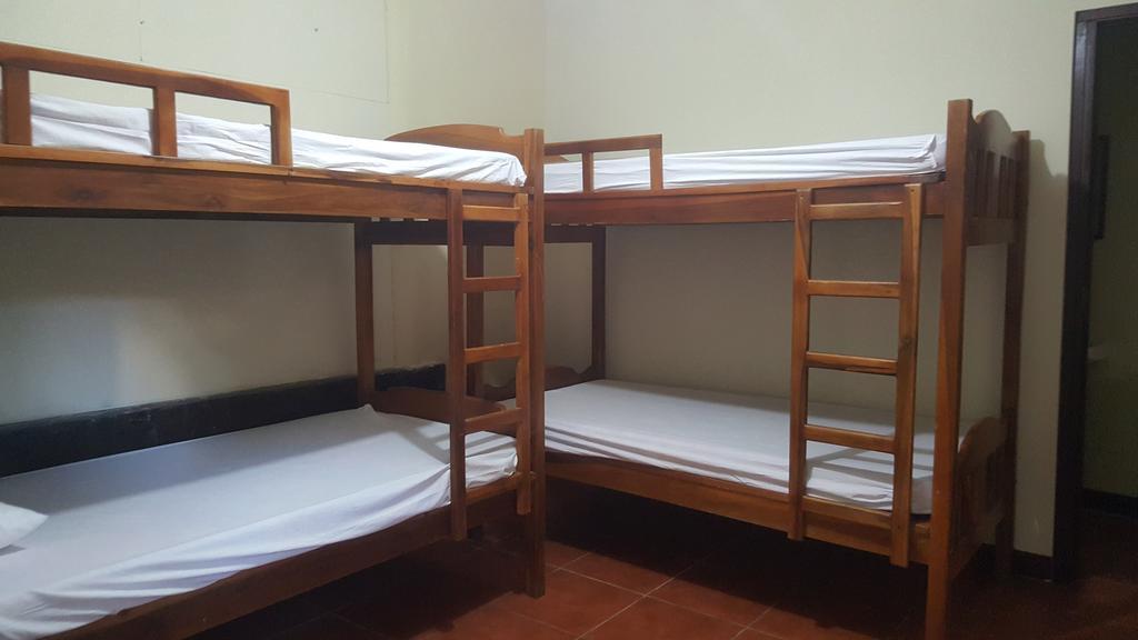 Hostal El Jardin Leon Luaran gambar