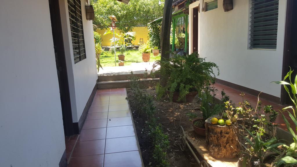 Hostal El Jardin Leon Luaran gambar