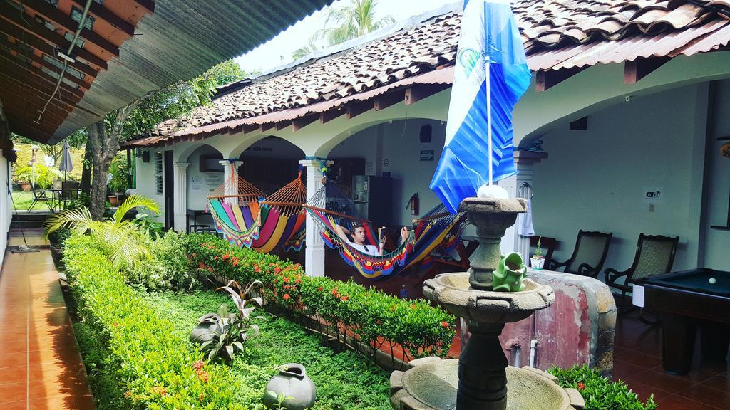 Hostal El Jardin Leon Luaran gambar