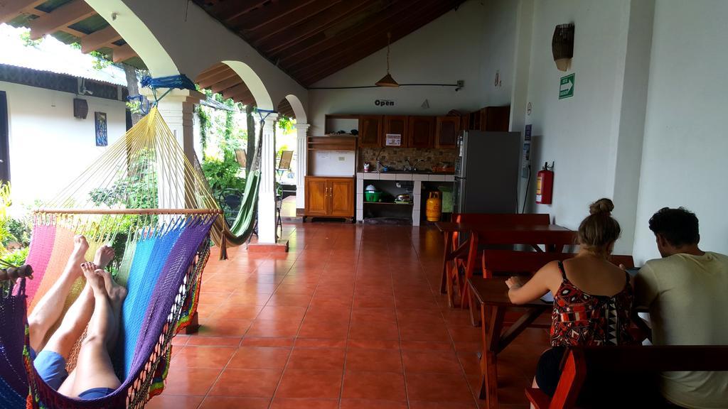 Hostal El Jardin Leon Luaran gambar